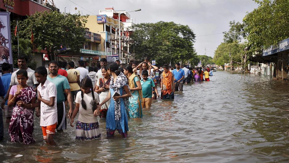 2015-12-03T104124Z_1706187000_GF20000083440_RTRMADP_3_INDIA-FLOOD