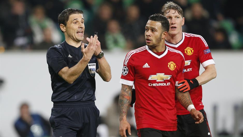 2015-12-08T205033Z_92609433_MT1ACI14215239_RTRMADP_3_SOC