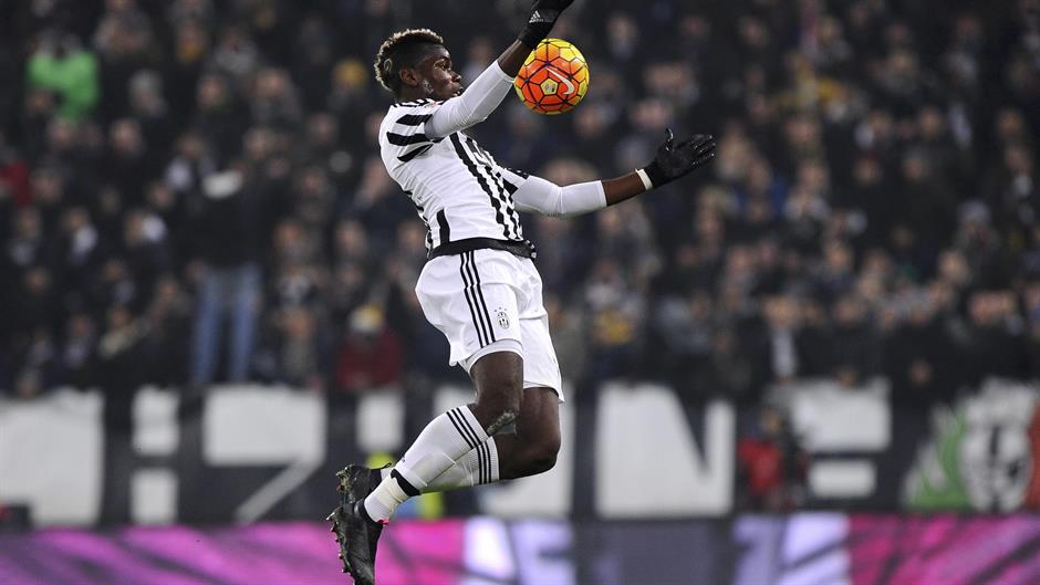 2015-12-13T203040Z_1489967803_LR2EBCD1KYTI4_RTRMADP_3_SOCCER-ITALY