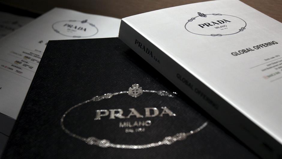 2015-12-14T020609Z_1268765678_GF10000264962_RTRMADP_3_PRADA-IPO