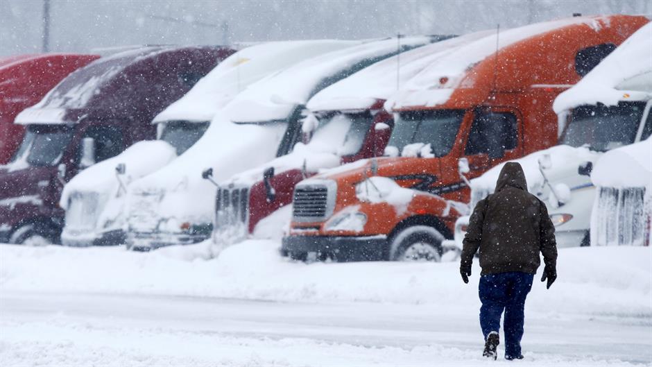 2016-01-23T203946Z_776202340_GF20000104774_RTRMADP_3_USA-WEATHER