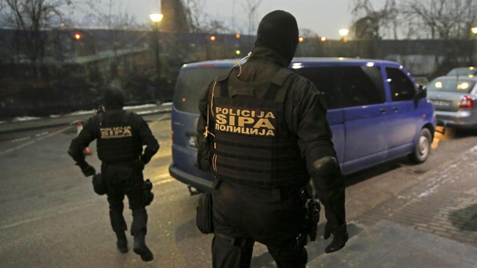 2016-01-25T162207Z_831832549_LR2EC1P19GKGP_RTRMADP_3_BOSNIA-ARREST-POLITICIAN