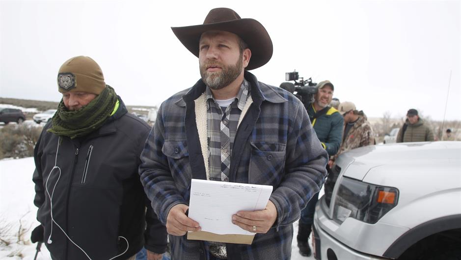 2016-01-27T025151Z_37517441_TM3EC1Q1OCY01_RTRMADP_3_OREGON-MILITIA