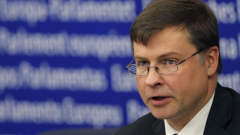 2016-02-02T152133Z_1256077963_LR1EC2216NMW8_RTRMADP_3_FRANCE-POLITICS