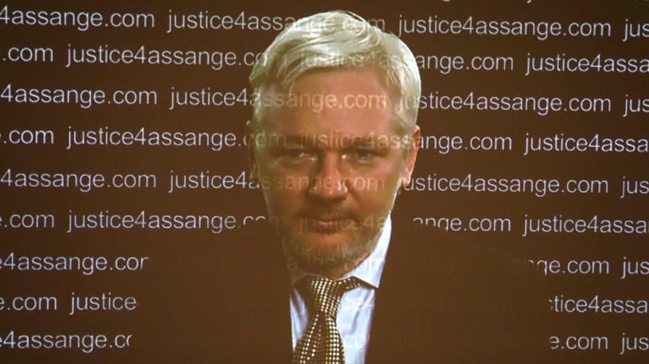 2016-02-05T124552Z_1650300860_LR1EC250ZG4M2_RTRMADP_3_ECUADOR-SWEDEN-ASSANGE