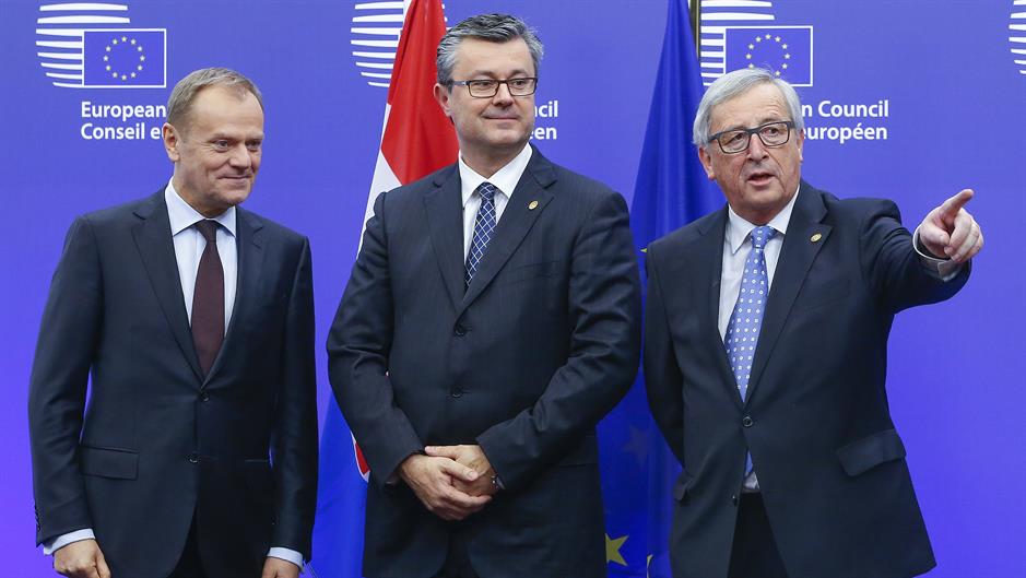 2016-02-17T200330Z_1494886085_D1AESNPKRIAB_RTRMADP_3_EUROPE-MIGRANTS