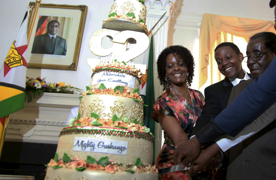 2016-02-22T161210Z_191226889_GF10000318807_RTRMADP_3_ZIMBABWE-MUGABE