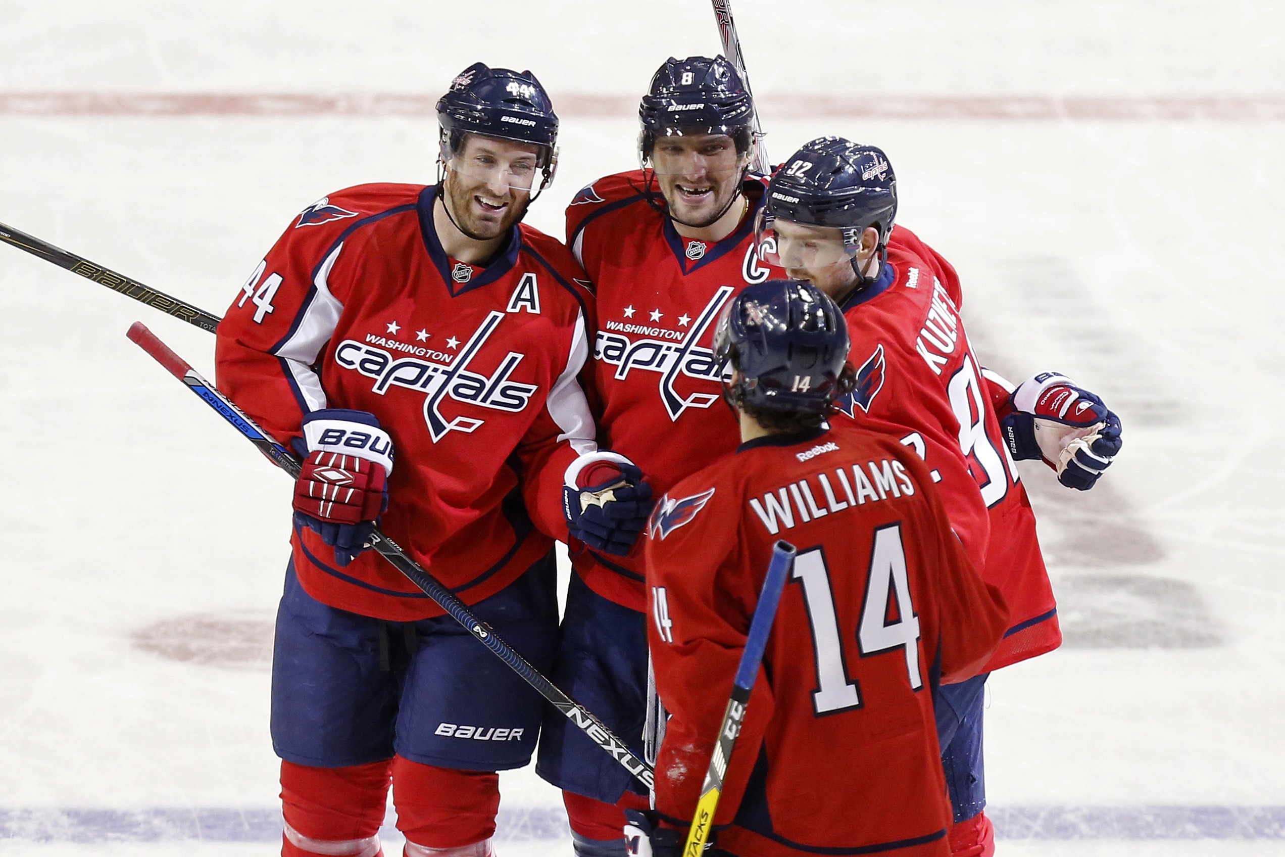 2016-02-23T031127Z_1145487098_NOCID_RTRMADP_3_NHL-ARIZONA-COYOTES-AT-WASHINGTON-CAPITALS