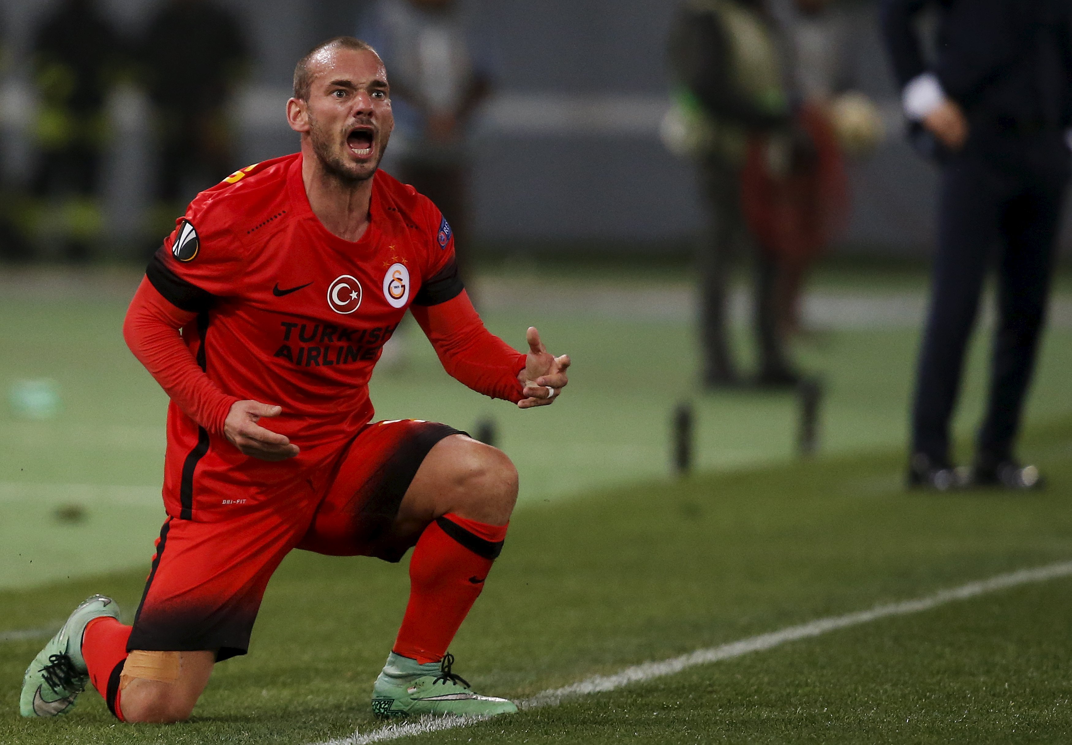 2016-02-25T184713Z_1384486417_GF10000323397_RTRMADP_3_SOCCER-EUROPE