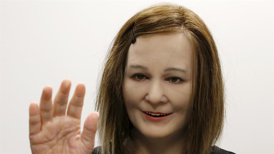 2016-03-07T104750Z_1748230974_GF10000329277_RTRMADP_3_SINGAPORE-HUMANOID