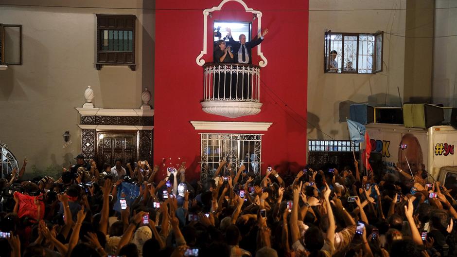 2016-04-11T031324Z_1388363278_GF10000378236_RTRMADP_3_PERU-ELECTION