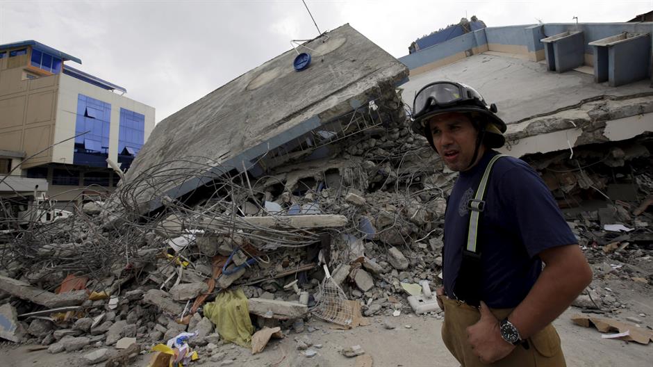 2016-04-17T234342Z_168586359_GF10000385958_RTRMADP_3_ECUADOR-QUAKE