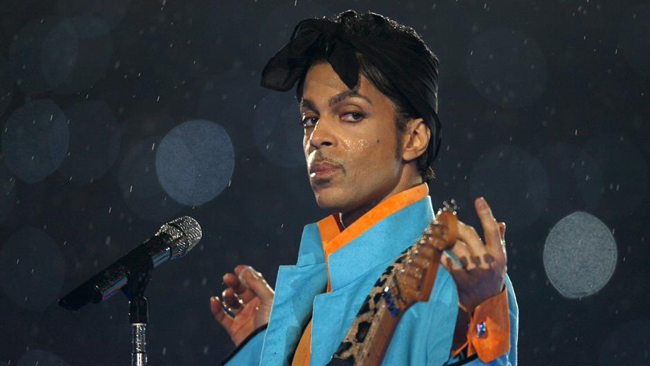 2016-04-22T001106Z_418074769_GF10000391558_RTRMADP_3_PEOPLE-PRINCE