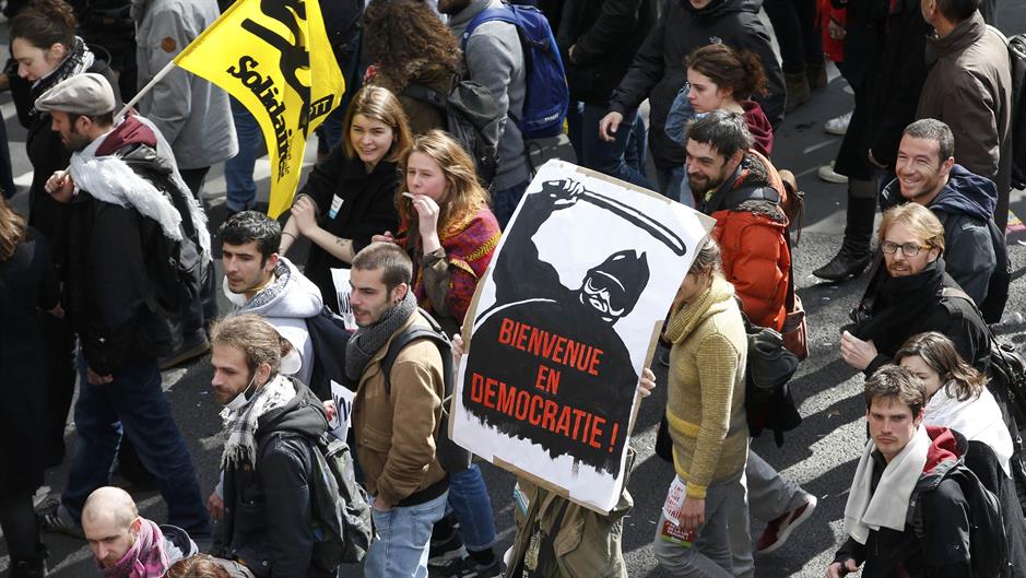 2016-04-28T150311Z_929389855_LR1EC4S15T04O_RTRMADP_3_FRANCE-PROTESTS