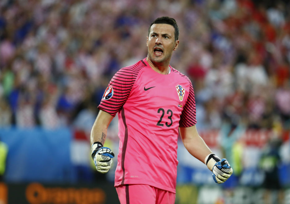 2016-06-21T194638Z_109539998_MT1ACI14449062_RTRMADP_3_SOCCER-EURO-CRO-ESP