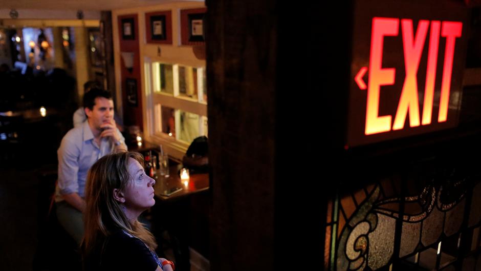 2016-06-24T051727Z_1921496649_S1AETLRPULAA_RTRMADP_3_BRITAIN-EU