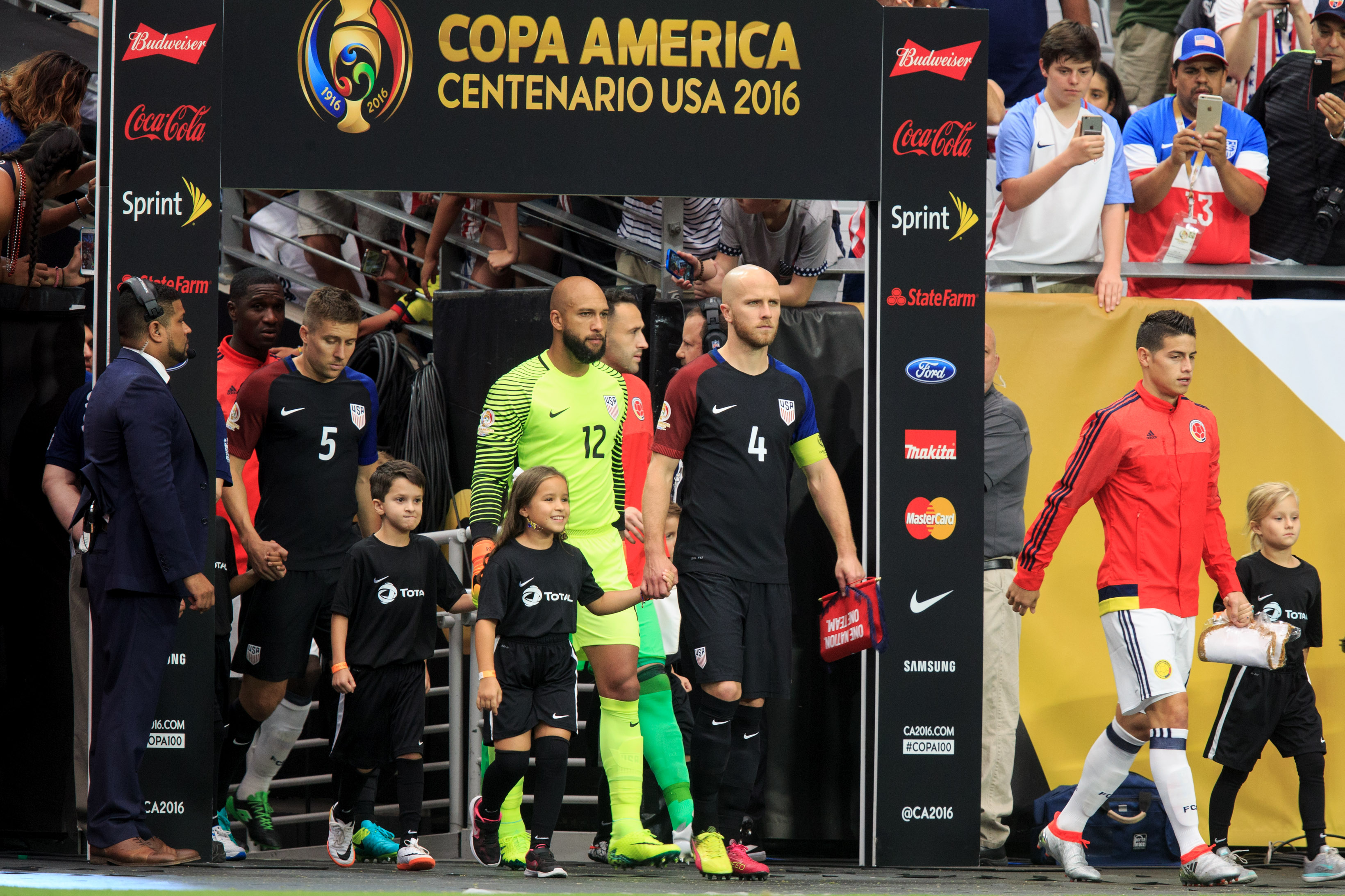 2016-06-26T032220Z_1479398792_NOCID_RTRMADP_3_SOCCER-2016-COPA-AMERICA-CENTENARIO-COLOMBIA-AT-USA