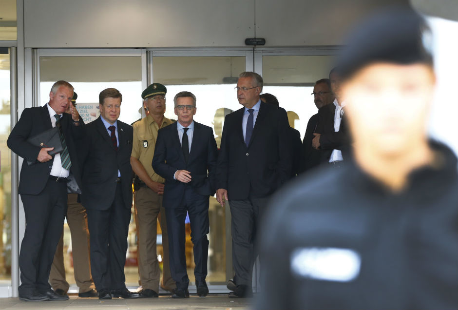 2016-07-23T155604Z_1142336819_LR1EC7N18969W_RTRMADP_3_EUROPE-ATTACKS-GERMANY