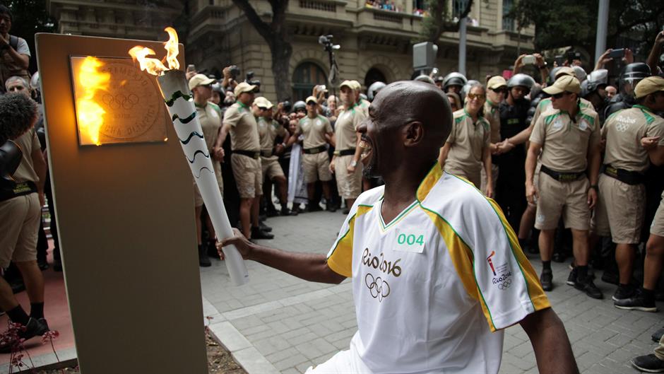 2016-08-03T162651Z_619384085_S1BETTINQHAA_RTRMADP_3_OLYMPICS-RIO