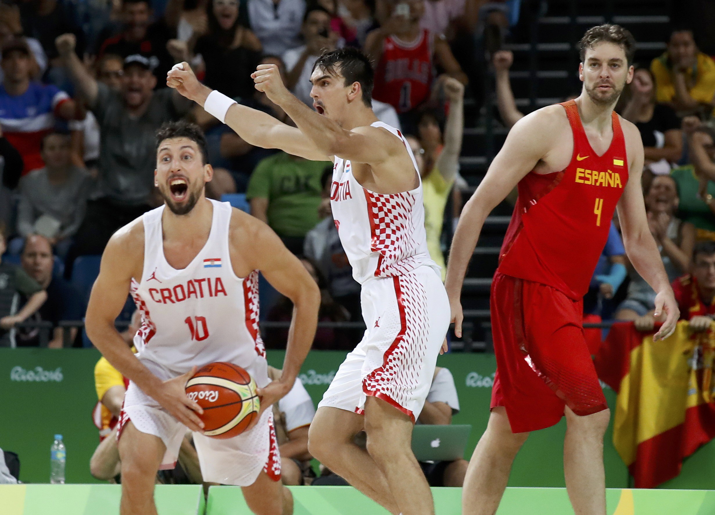 2016-08-08T003847Z_263062295_RIOEC8801SI83_RTRMADP_3_OLYMPICS-RIO-BASKETBALL-M