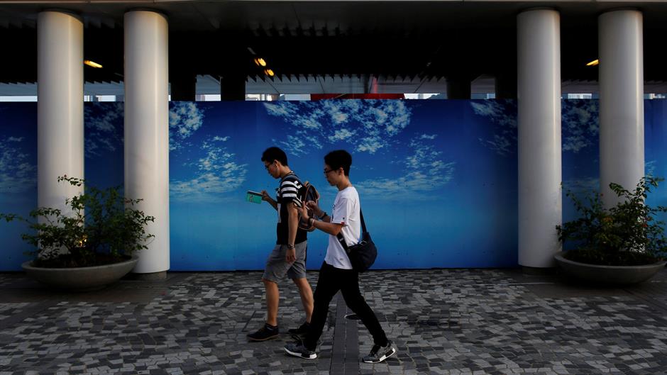 2016-08-08T171736Z_1886394147_S1BETUHHEUAA_RTRMADP_3_NINTENDO-POKEMON-HONGKONG