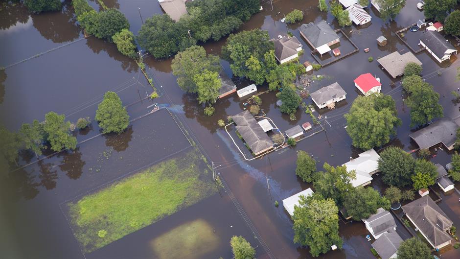 2016-08-18T012821Z_1789725484_S1AETWBFAZAA_RTRMADP_3_USA-WEATHER