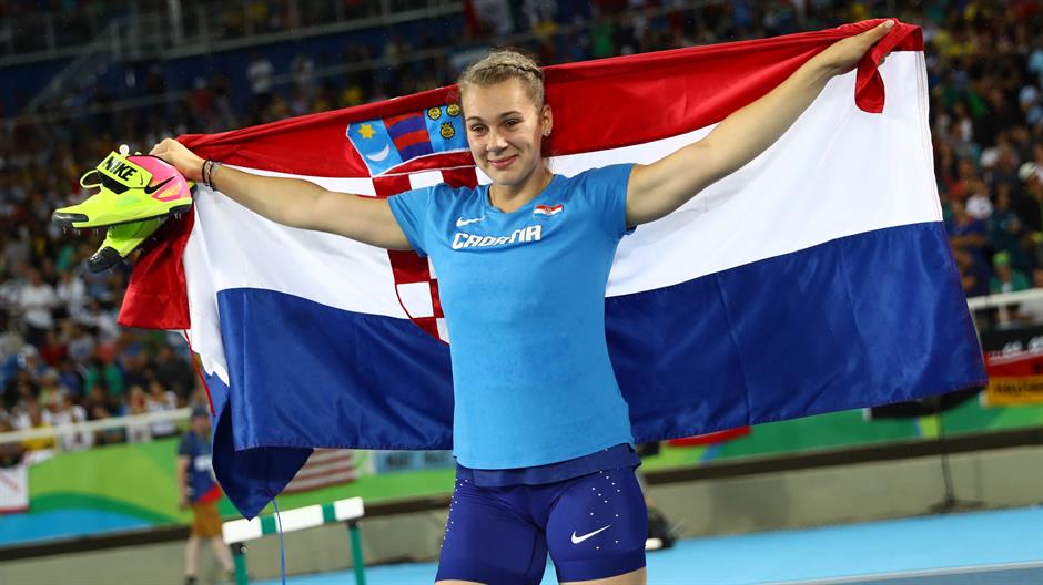 2016-08-19T012309Z_1982627792_RIOEC8J03UJG4_RTRMADP_3_OLYMPICS-RIO-ATHLETICS-W-JAVELIN