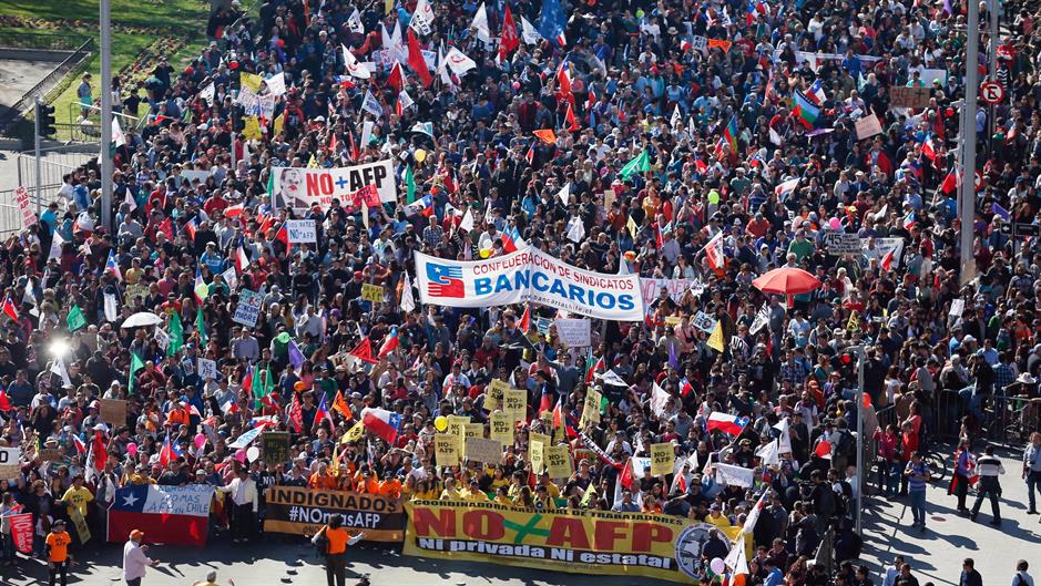 2016-08-21T181558Z_402017456_S1BETWTJXMAB_RTRMADP_3_CHILE-PENSION