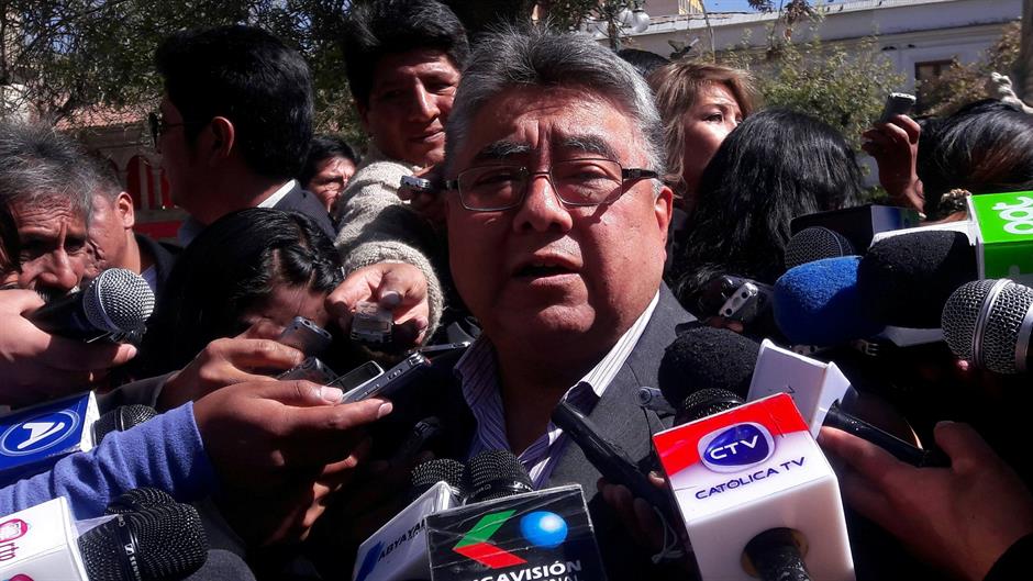 2016-08-26T042114Z_1610132588_S1BETXPCWOAA_RTRMADP_3_BOLIVIA-MINISTER