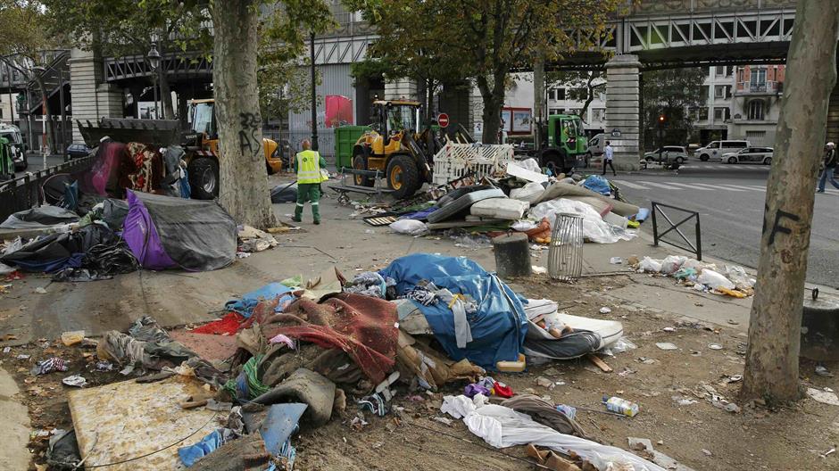 2016-09-16T083144Z_27496482_LR1EC9G0NOKK2_RTRMADP_3_EUROPE-MIGRANTS-PARIS