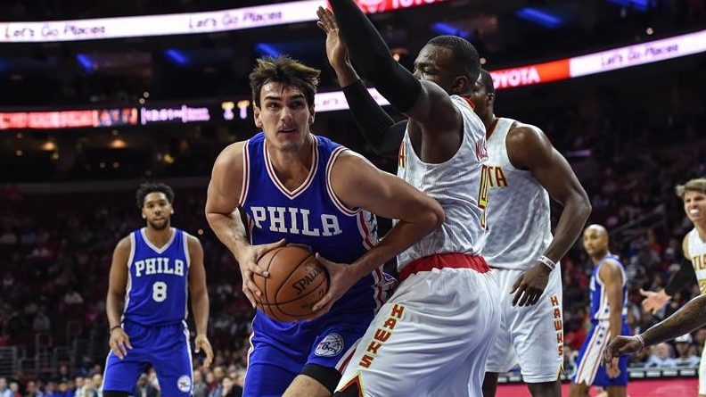 2016-10-29T171945Z_948909529_NOCID_RTRMADP_3_NBA-ATLANTA-HAWKS-AT-PHILADELPHIA-76ERS