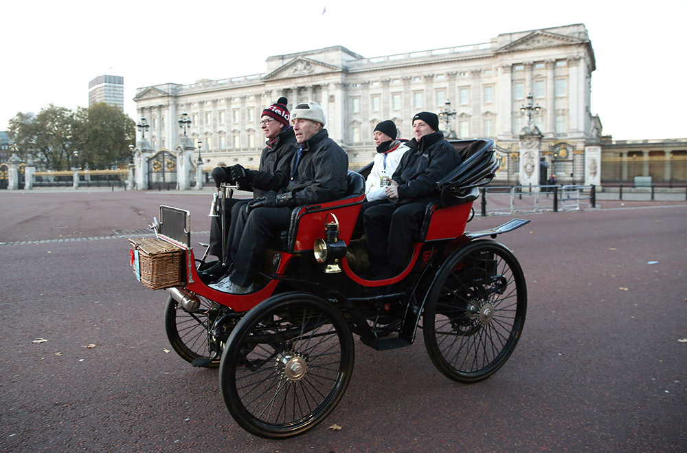 2016-11-06T100747Z_708983903_S1AEULGFZVAA_RTRMADP_3_BRITAIN-ODDLY