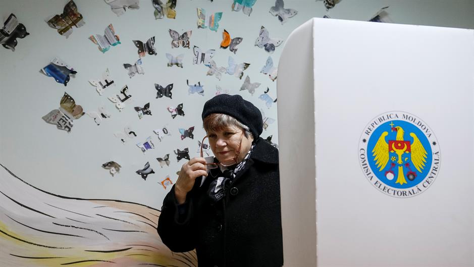 2016-11-13T064321Z_64533260_S1BEUMNYNPAA_RTRMADP_3_MOLDOVA-ELECTION