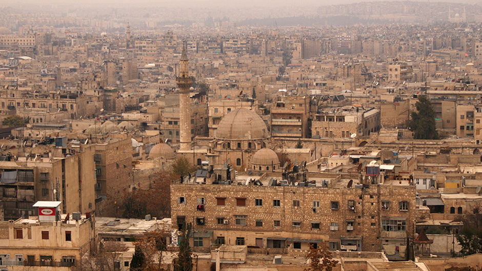 2016-12-09T102144Z_1266815058_RC1B537A44D0_RTRMADP_3_MIDEAST-CRISIS-SYRIA-ALEPPO-PAST 11