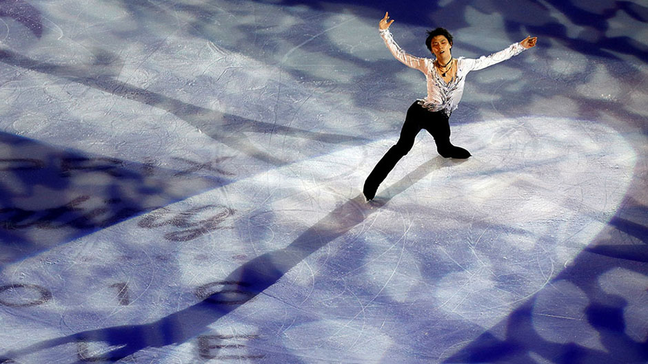 2016-12-11T155201Z_2110851719_RC182F2C0CC0_RTRMADP_3_FIGURESKATING-FRANCE 11