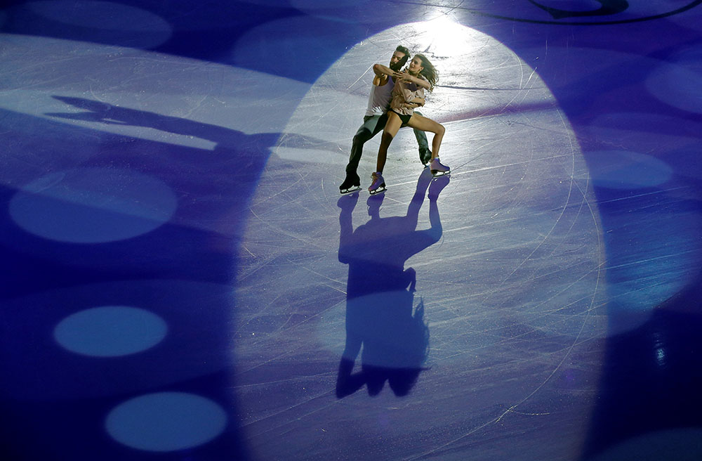 REUTERS/Jean-Paul Pelissier