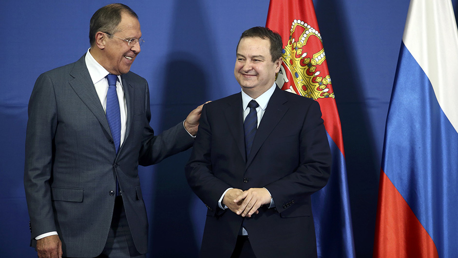 2016-12-12T163442Z_1564730133_LR1ECCC1A1JUH_RTRMADP_3_SERBIA-RUSSIA