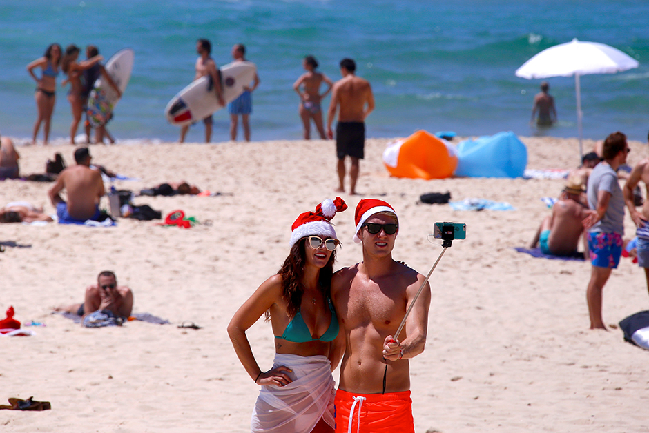 2016-12-25T033120Z_1437919542_RC13DFD87D30_RTRMADP_3_CHRISTMAS-SEASON-AUSTRALIA