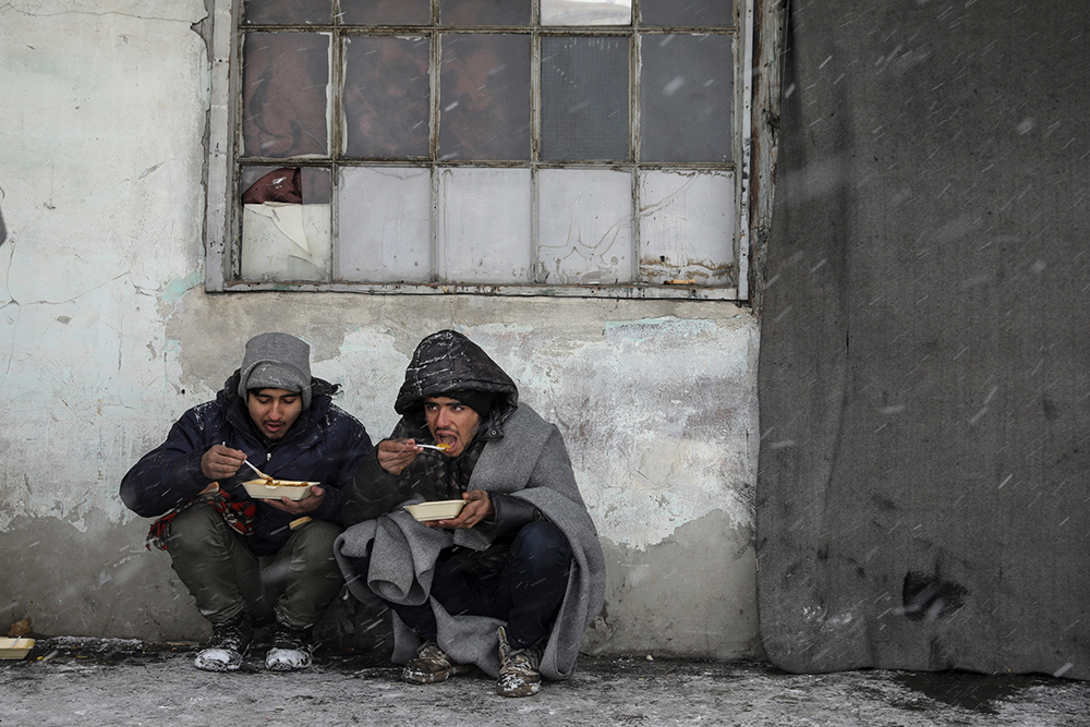 2017-01-11T144526Z_1647357872_RC1CEE1B9DD0_RTRMADP_3_EUROPE-MIGRANTS-SERBIA