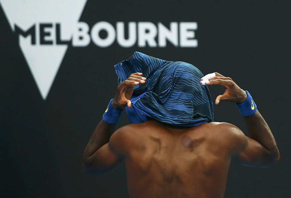 2017-01-17T085114Z_506210027_SR1ED1H0OKUY7_RTRMADP_3_TENNIS-OPEN