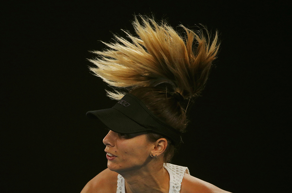 2017-01-17T115053Z_89994358_SR1ED1H0WWD1P_RTRMADP_3_TENNIS-OPEN