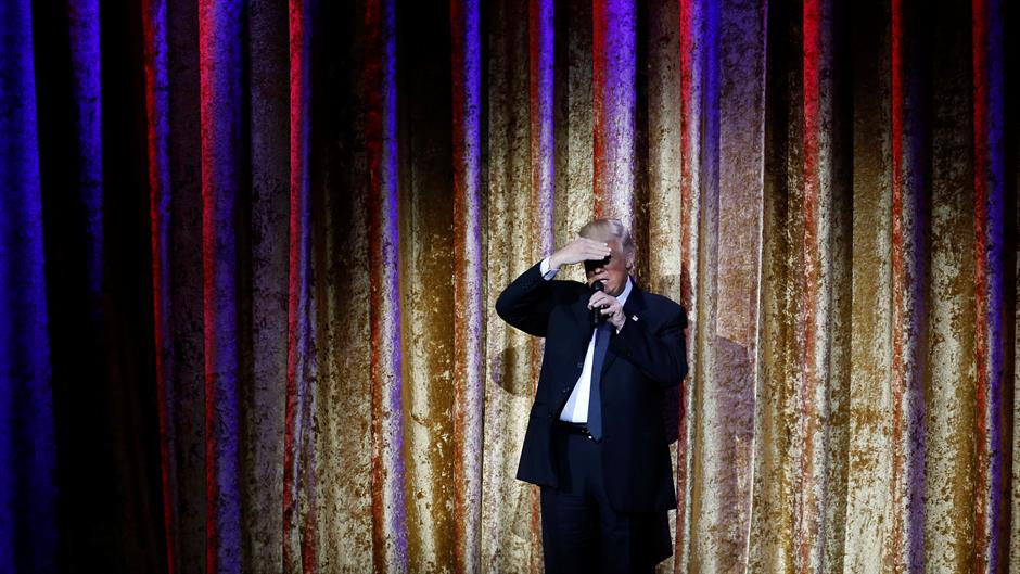 2017-01-18T020336Z_1339287715_RC1EDD4DC020_RTRMADP_3_USA-TRUMP-INAUGURATION