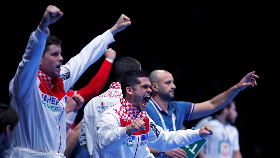 2017-01-22T201452Z_654629319_RC13E6C9CC40_RTRMADP_3_HANDBALL-WORLD