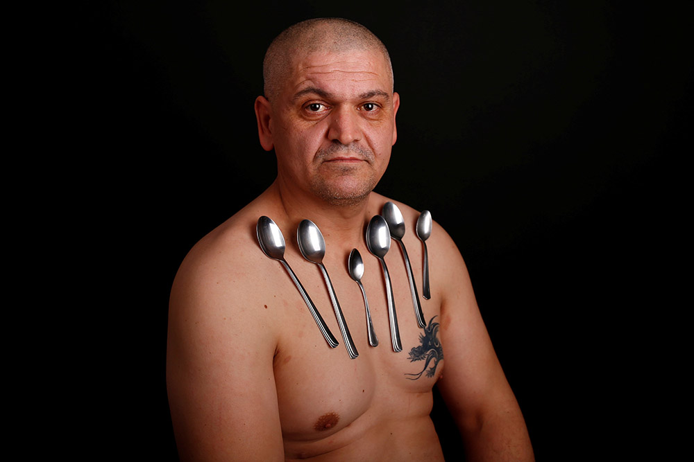 2017-01-24T140927Z_1517930163_RC1D536D5B70_RTRMADP_3_BOSNIA-ODDLY