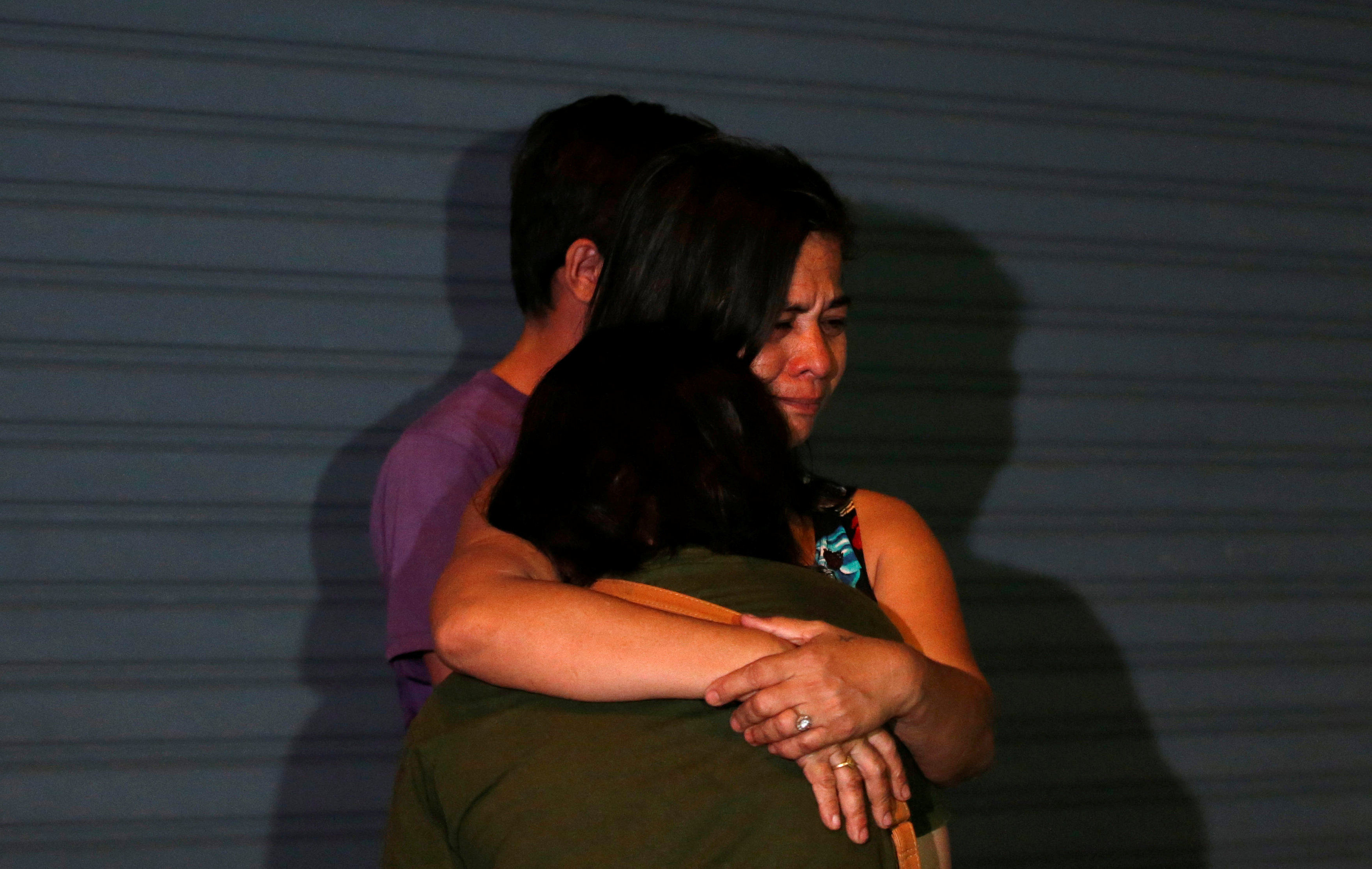 2017-02-01T104507Z_1048303377_RC1EF6A43C40_RTRMADP_3_PHILIPPINES-DRUGS-POLICE