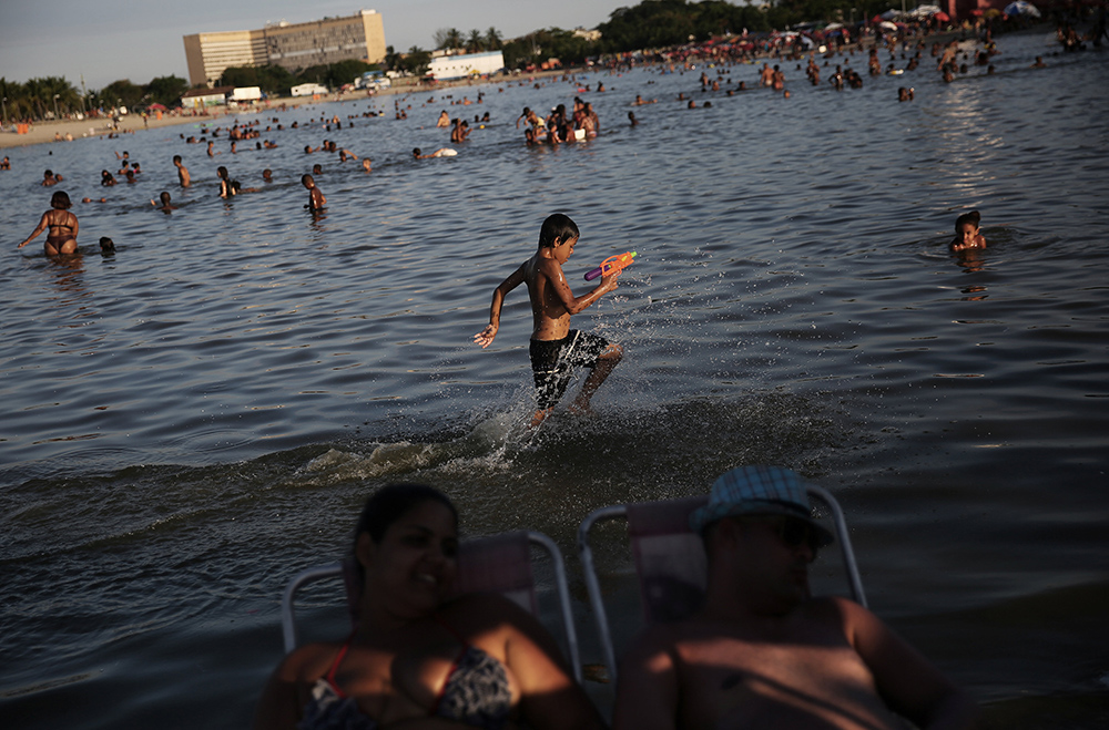 2017-02-01T140214Z_205377134_RC1349F90760_RTRMADP_3_BRAZIL-RIO-POOL
