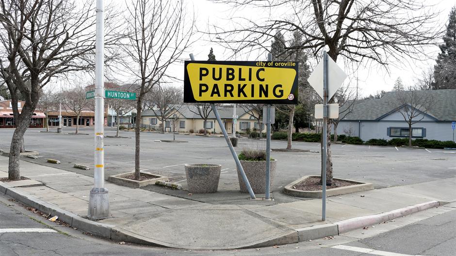 2017-02-13T200058Z_2023907657_RC1160311B20_RTRMADP_3_CALIFORNIA-DAM