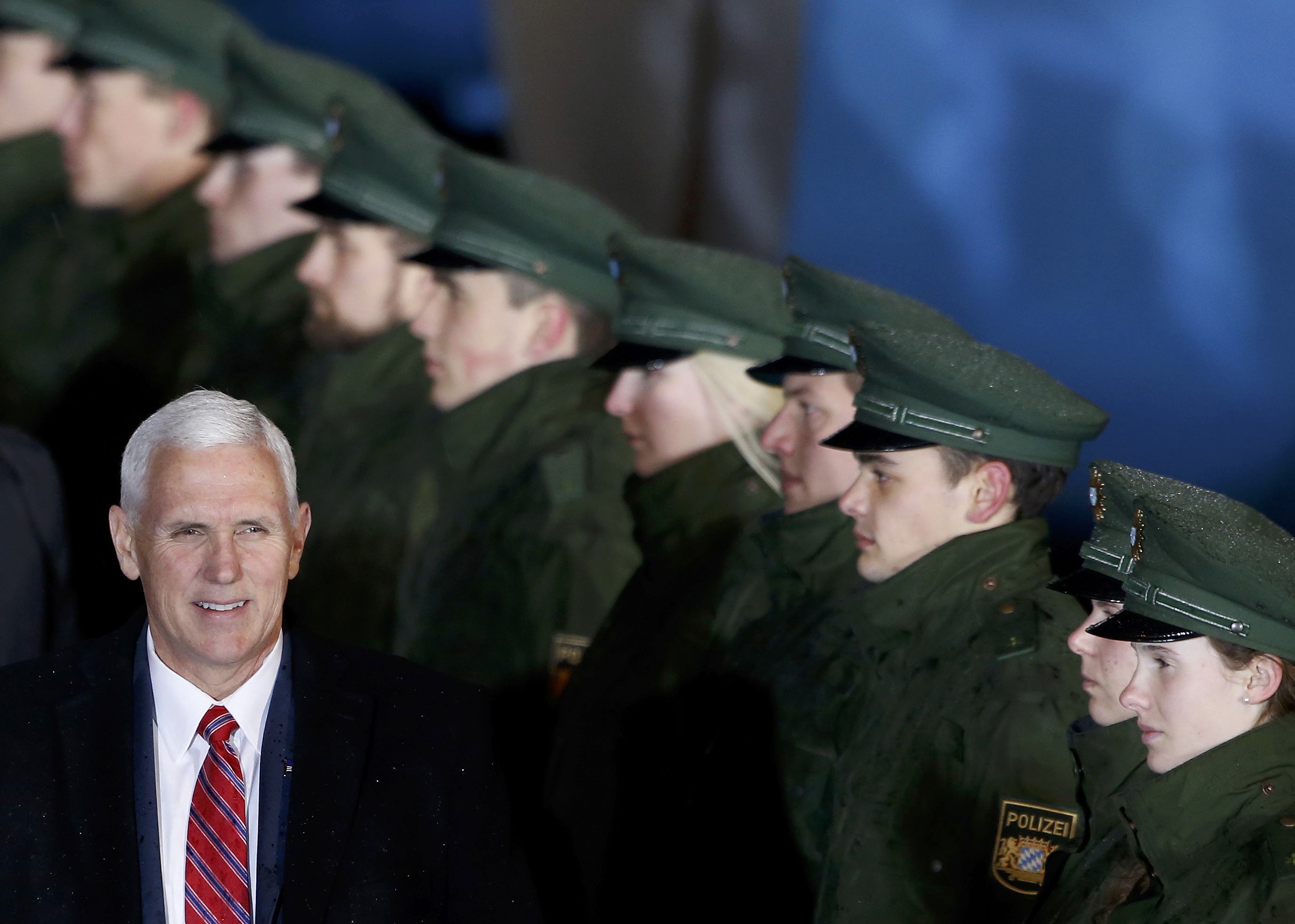 2017-02-17T205929Z_475534368_LR1ED2H1MAUZU_RTRMADP_3_GERMANY-SECURITY-PENCE