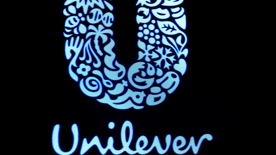 2017-02-19T222721Z_2036067981_RC1C3C73A240_RTRMADP_3_UNILEVER-NV-M-A-KRAFT-HEINZ