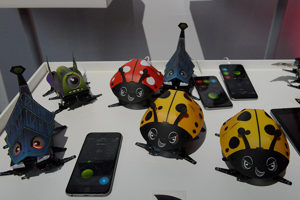 2017-02-21T204625Z_270526530_RC1FA18B7280_RTRMADP_3_USA-TOY-FAIR